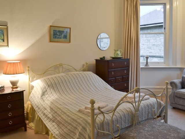 Double bedroom | Candlelight Cottage, Ventnor