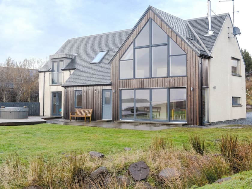 Locholly Lodge in Achiltibuie near Ullapool, Highlands Book Online