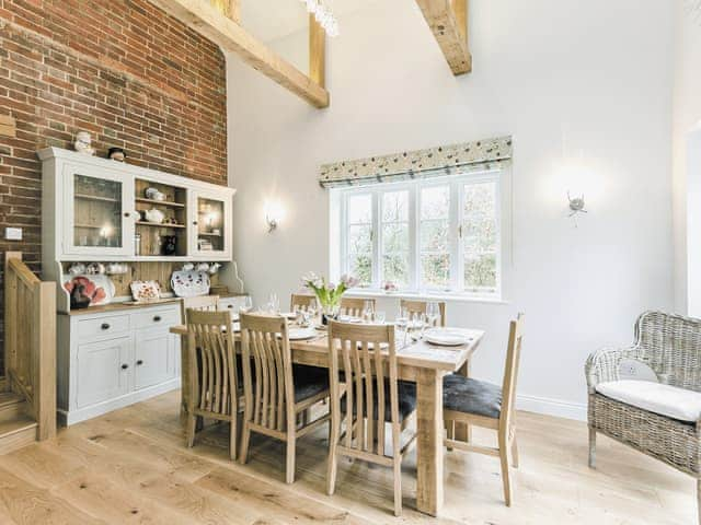 Contemporary kitchen and dining area | Pond Cottage, Boldre, near Lymington