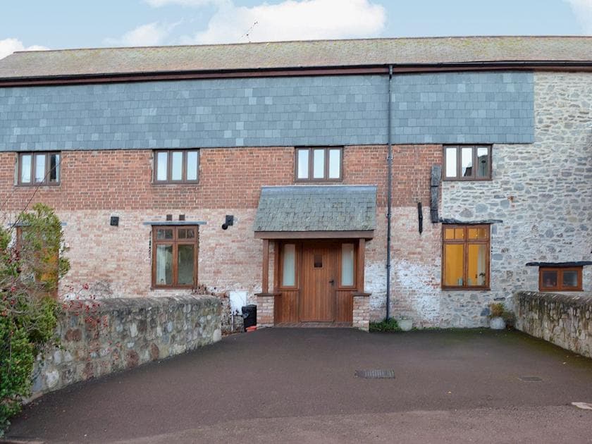 Oak Barn - W44204