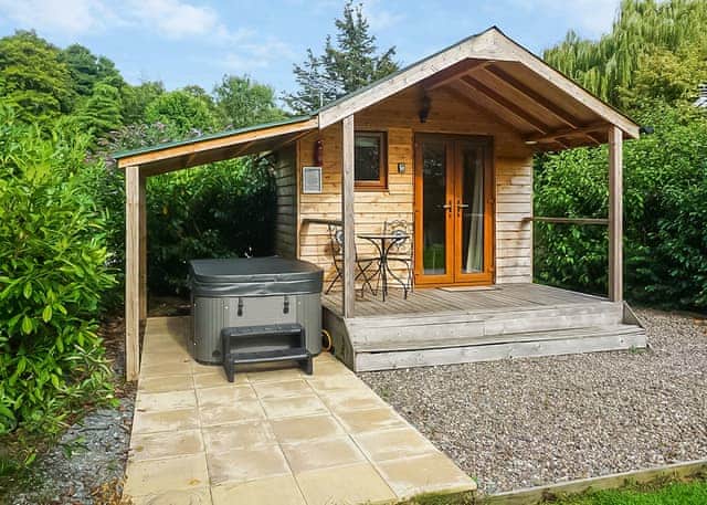 Robin - Acksea Lodges, Oswestry