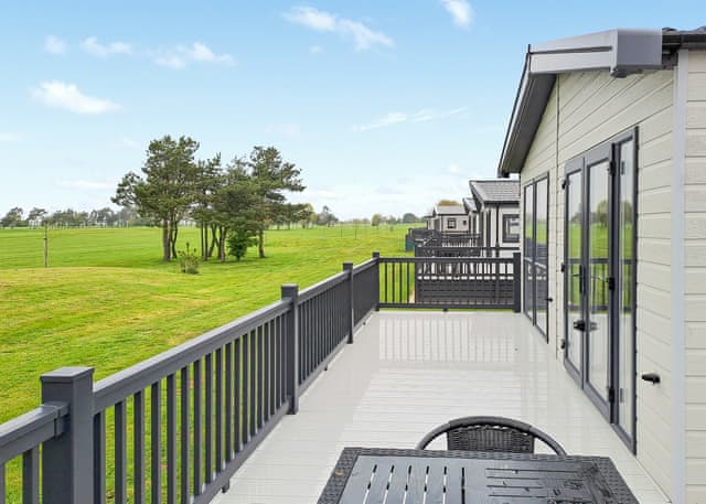 Sunningdale Lodge - Addlethorpe Country Park, Addlethorpe