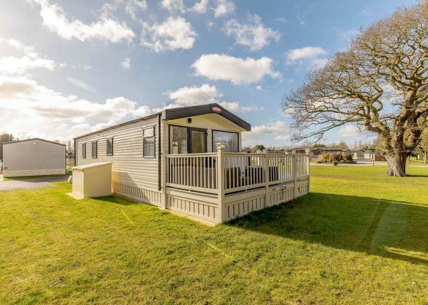 Lakeside Holiday Home VIP P/F - Allerthorpe Golf and Country Park, Pocklington