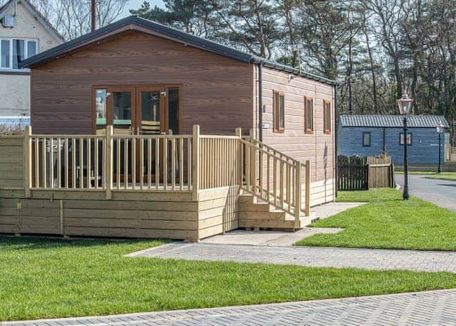 Ballard pods 3 & 4sleeps 6 (with sofa bed) - Arran Hills, Kilwinning