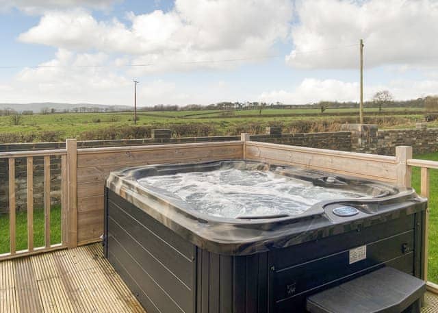 Ballard pods 1 & 2sleeps 5 (with sofa bed) - Arran Hills, Kilwinning