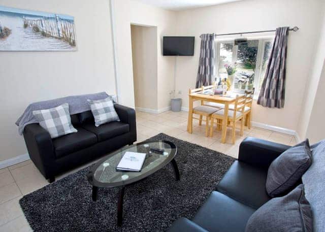 Bronze 2 Bed Apt - Amroth Castle Holiday Park, Amroth