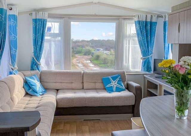 Danforth (Pet Friendly) - Anchor Park, North Gap, Eccles on Sea