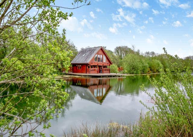 Lakeside Lodge - Anglesey Lakeside Lodges, Anglesey