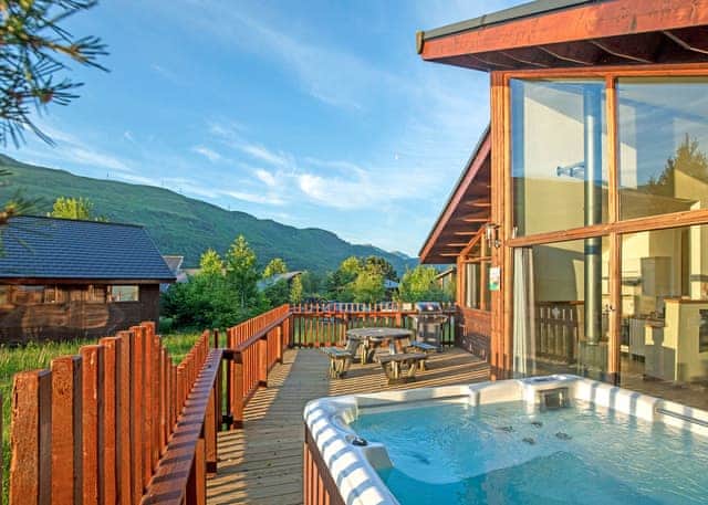 Golden Oak Lochside 1 - Ardgartan Argyll Lodges, Arrochar, Argyll and Bute