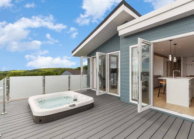Epic Spa (Pet) - Dylan Coastal Resort, Laugharne