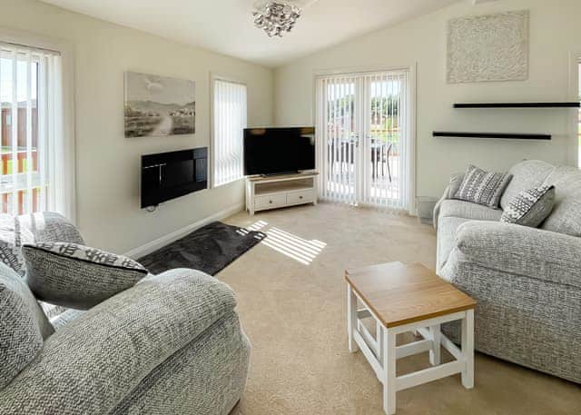 Sequoia Lodge - Burton Constable Holiday Park, Sproatley