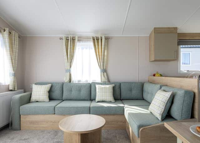 Gold Plus 3 Pet Friendly Caravan with Decking - Brynteg Country and Leisure Retreat, Llanrug