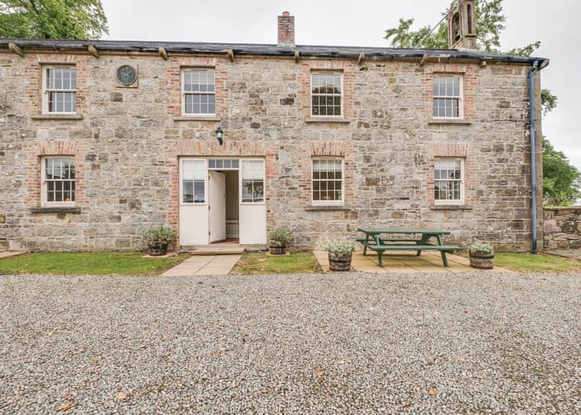 Coach House 2 Belle Isle Estate Lodges Book Online Hoseasons