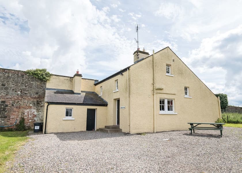 Walled Garden Cottage Belle Isle Estate Holiday Parks Book