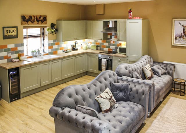 The Stables - Beech Tree Park Cottages, Hatfield Woodhouse, Nr. Doncaster