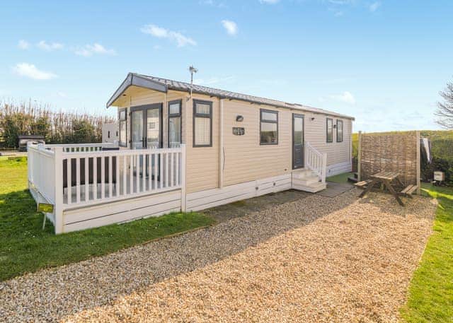 Signature Two Bedroom - Bucklegrove Holiday Park, Cheddar,