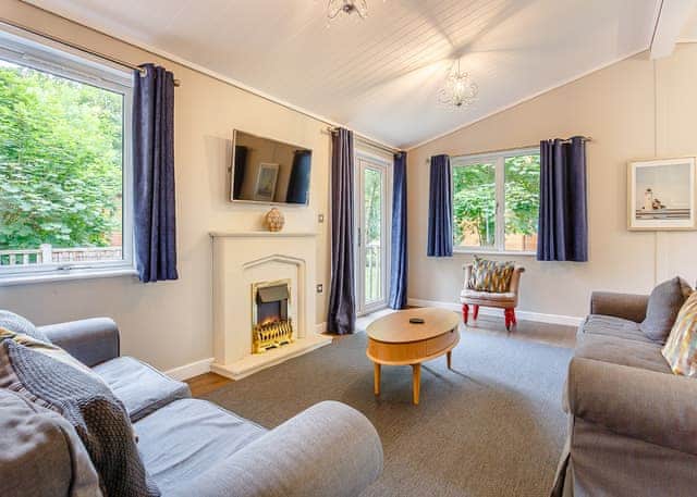 Churchill Lodge - Bluewood Lodges, Cotswolds
