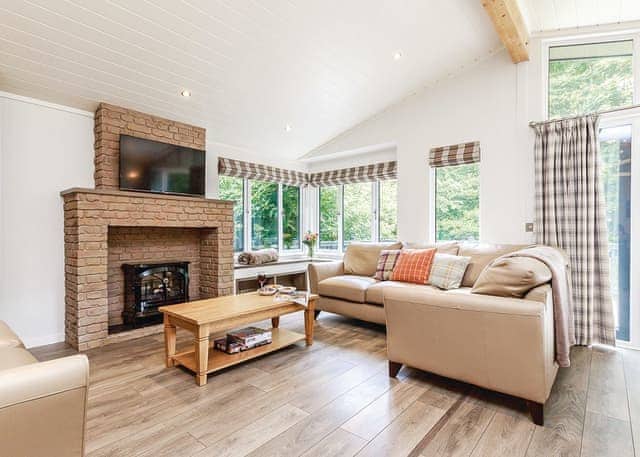Netherfield Watersedge Lodge