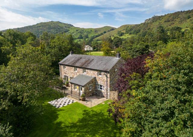 Pen-Y-Bont Cottage - Brecon Beacons Resort, Brecon Beacons National Park
