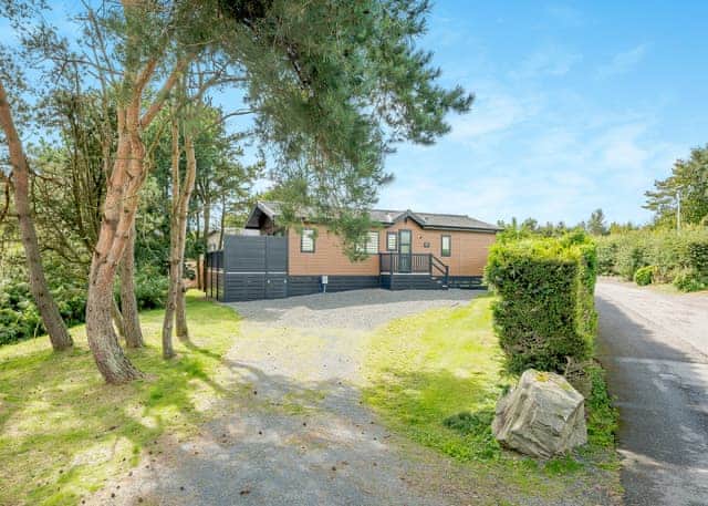 Hot Tub Lodge 3 - Brighouse Bay Holiday Park, Kirkcudbright