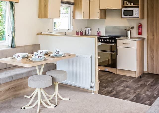 4 Berth Comfort Caravan (Pet) - Bude Holiday Resort, Bude
