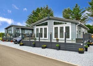 Benview Lodges, Nr Kintore
