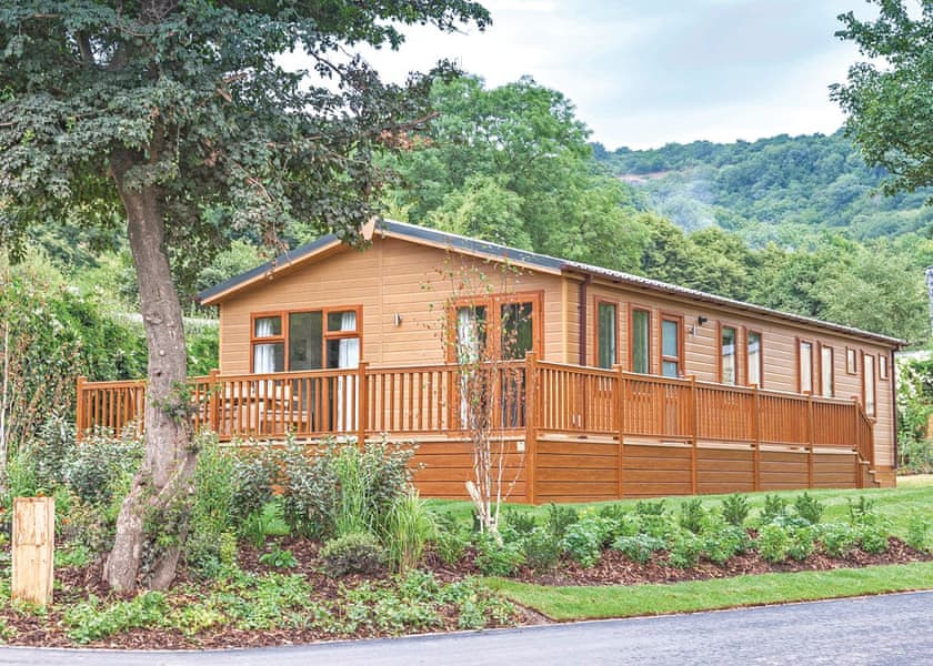 Axbridge Lodge Cheddar Woods Resort Spa Lodges Book Online