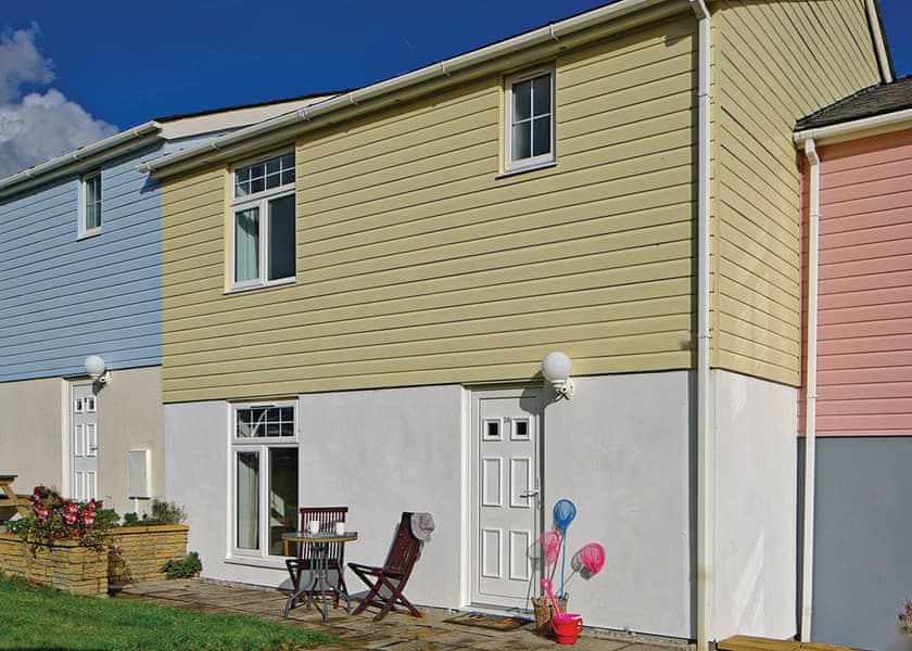 Contemporary 4 Cottage VIP