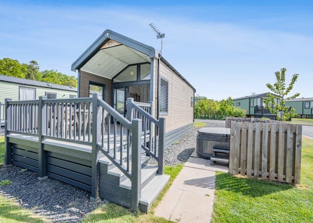 Baird&rsquo;s Chalet - Coldstream Holiday Park, Coldstream