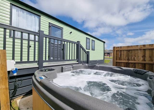 Tweed Retreat2 Bedroom (Pet) - Coldstream Holiday Park, Coldstream
