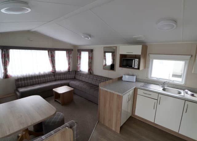 Classic 3 Bedroom - Chesil Beach Holiday Park, Weymouth