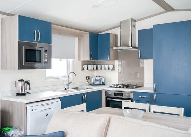 2024 Classic 3 bedroom - Chesil Beach Holiday Park, Weymouth