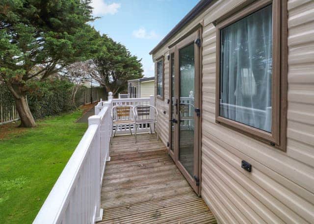 Classic Accessible - Chesil Beach Holiday Park, Weymouth
