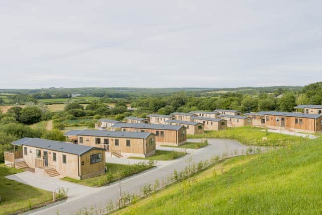 Willows 2 Bed Holiday Home with Sauna - Clawford Lakes Resort and Spa, Clawton, Nr Holsworthy