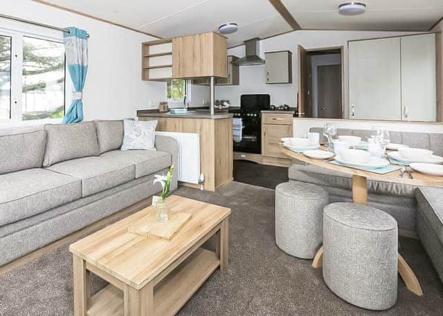 10 Berth Luxury Caravan (Pet) - Cleethorpes Pearl Holiday Park, Humberston, Nr Cleethorpes