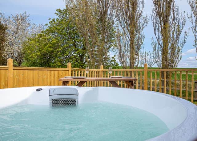 Micro Lodge - Cleveland Hills View, Hutton Rudby, Yarm 