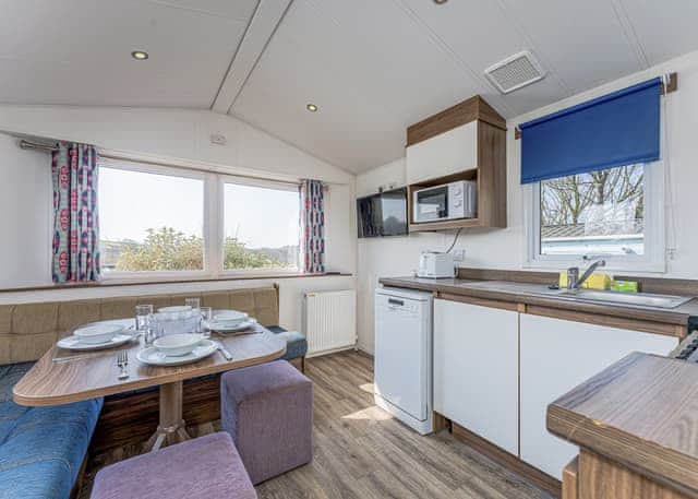 Ocean Wave 3 PF - Golden Coast Holiday Park, Woolacombe