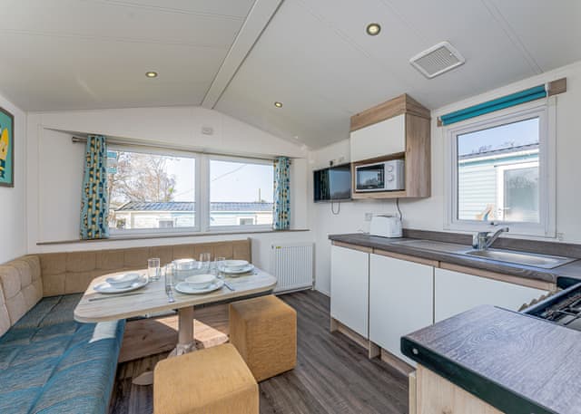 Ocean Wave Plus ( Pets Welcome) - Golden Coast Holiday Park, Woolacombe