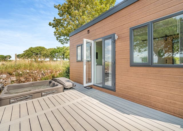 Ridgeway View - Calvesland Hideaway, Nr. Tenby