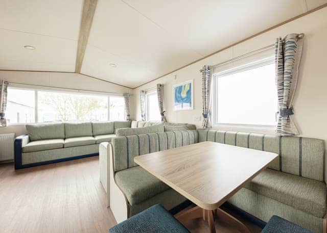 Combe Haven Bronze 3 - Combe Haven Holiday Park, Hastings 