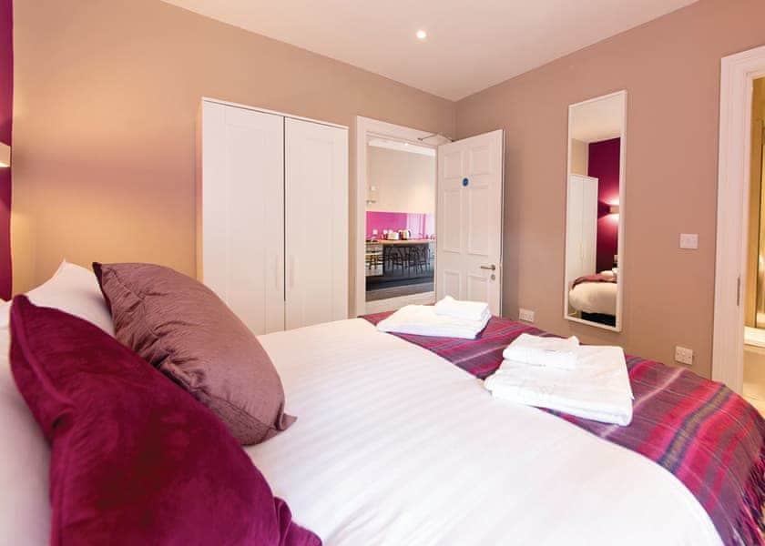 One Bedroom Apartment Edinburgh City Centre Apartments