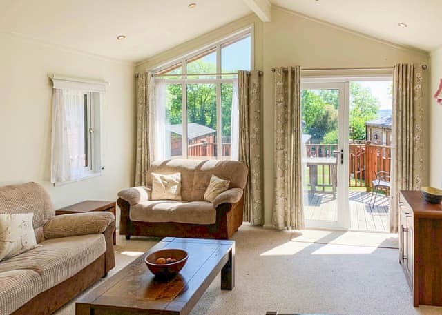 Classic Plus Holiday Home 4 - Edgeley Holiday Park, Albury, Guildford