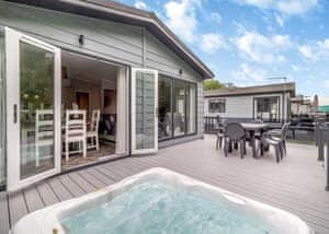 Chappel Lodge - The Essex Country Club, Earls Colne, Colchester