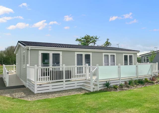 Poplar Lodge WF - Florence Springs Lakeside Lodges, St Florence, Tenby