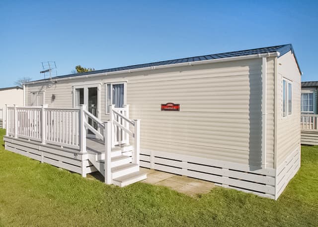 Supreme 2 (Pet) - Forest Edge, St. Leonards, Ringwood