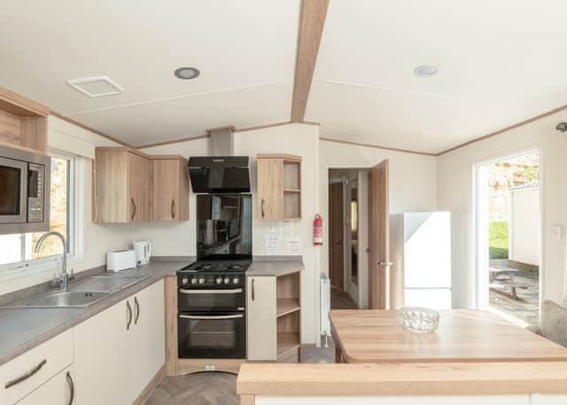 Sea Scape Pet Friendly - Freshwater Beach Holiday Park, Burton Bradstock, Bridport