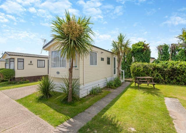 Manston Caravan - Foxhunter Park, Monkton, Nr Ramsgate