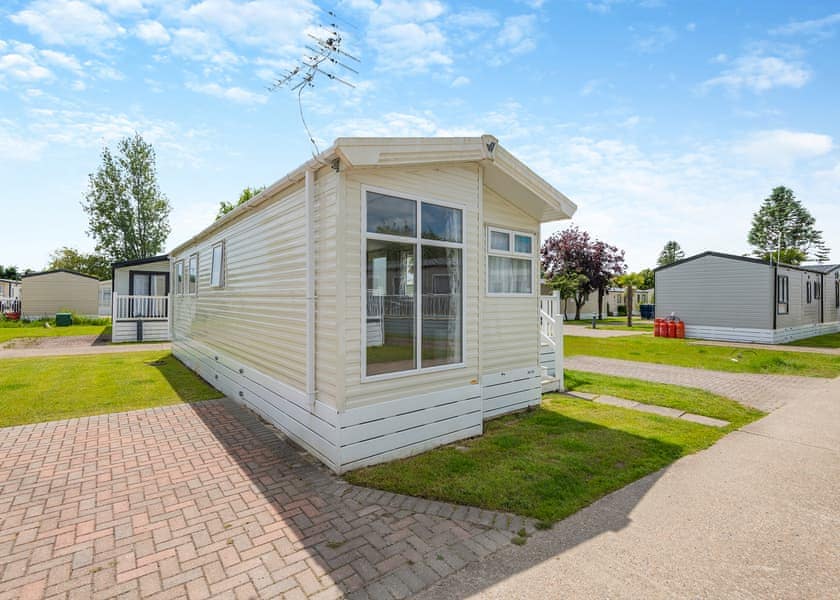 Canterbury 4 Plus - Foxhunter Park, Monkton, Nr Ramsgate