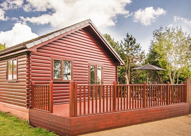 Typical Oak Lodge