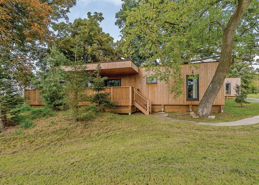 Blue Teasel Henlle Hall Woodland Lodges Lodges Book Online Hoseasons